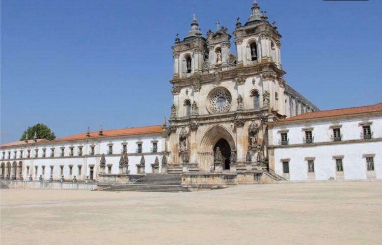 Dream Space Home Leiria Bagian luar foto